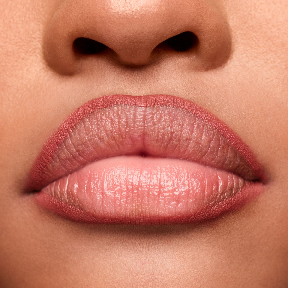 TRACE'D OUT PENCIL LIP LINER (DELINEADOR PARA LABIOS)